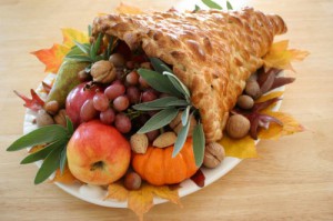 Thanksgiving Centerpiece: Cornucopia’s Time to Shine!