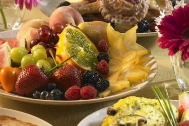 When and Why to Order Corporate Catering Services