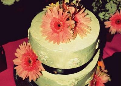 wedding reception ideas pink floral wedding cake by Dolores